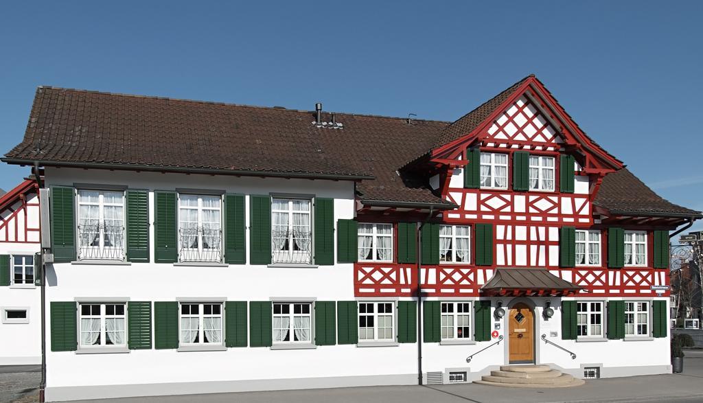Gasthof Eisenbahn Weinfelden Buitenkant foto
